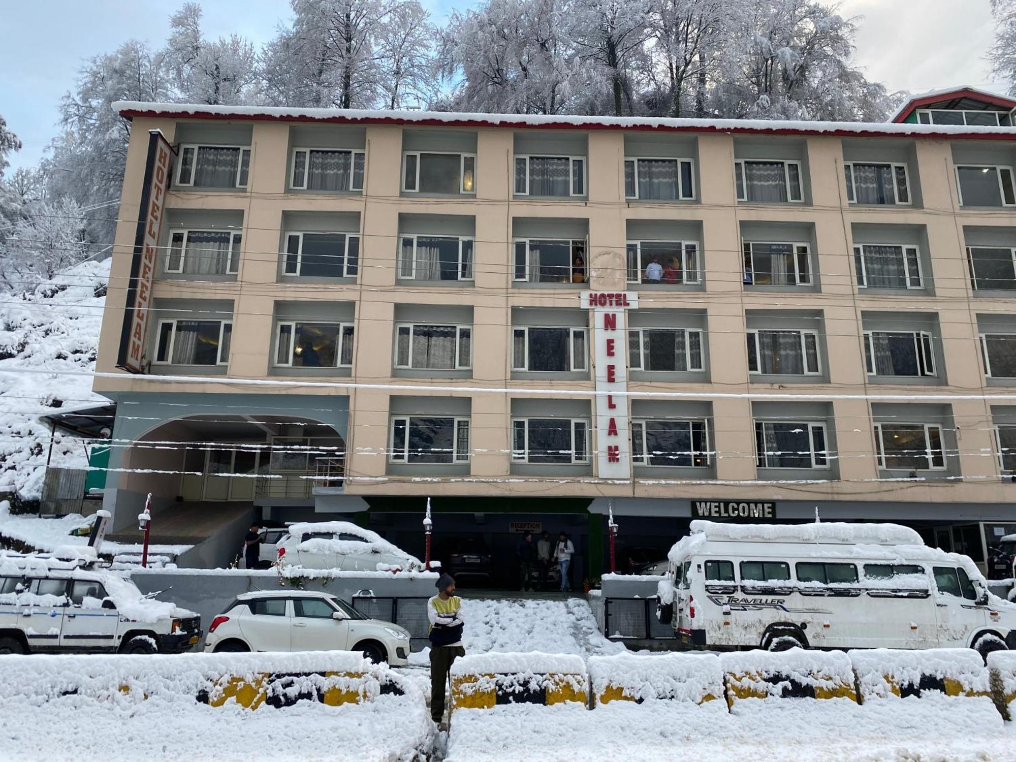 Hotel Neelam Manali Near Volvo Bus Stand Manali Εξωτερικό φωτογραφία